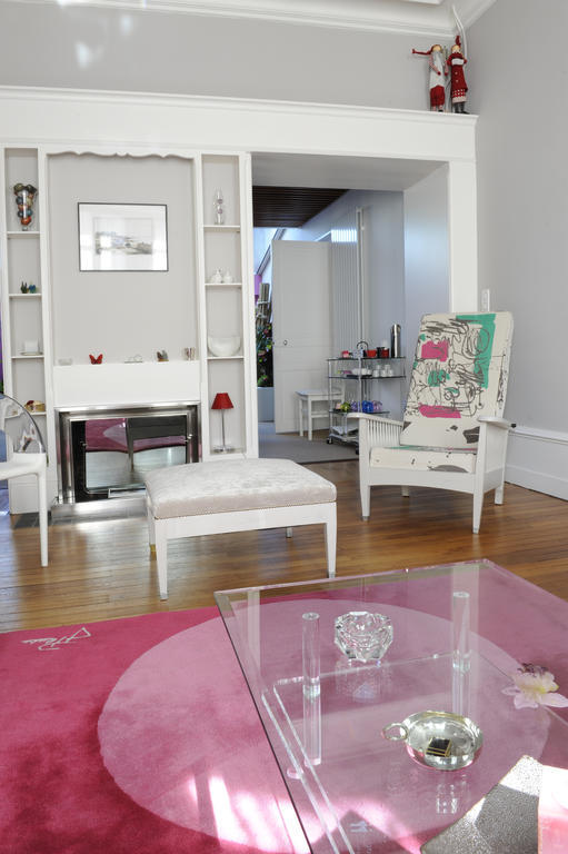 Chambres D'Hotes Les Tilleuls คอญญัก ภายนอก รูปภาพ