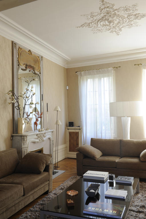 Chambres D'Hotes Les Tilleuls คอญญัก ภายนอก รูปภาพ